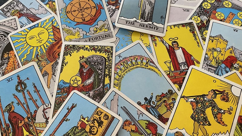 Tarot Card Readers